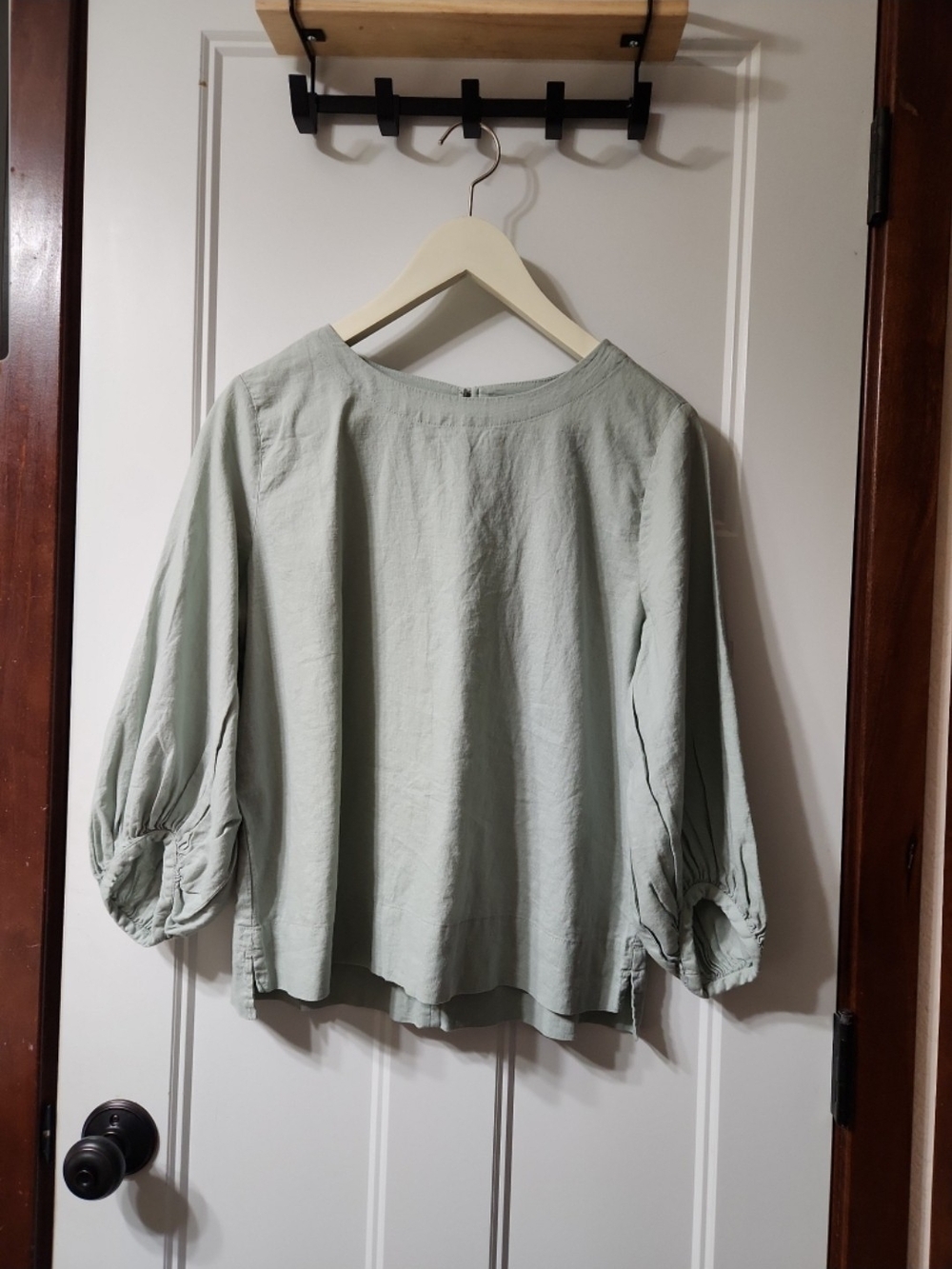 NWT Matty M Sage Linen Top - M